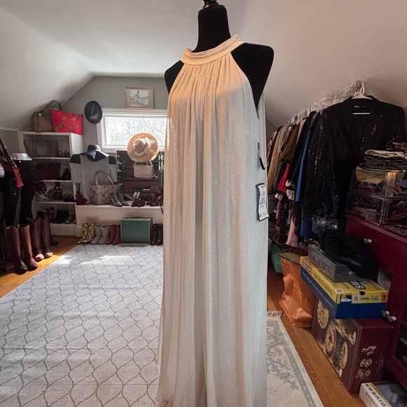 MSK
High-Neck Sparkle-Mesh Wide-Leg Jumpsuit Sz Large - Picture 3 of 10